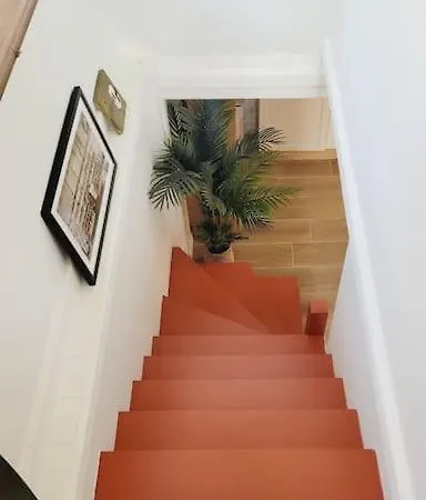 - House * グリュイッサン